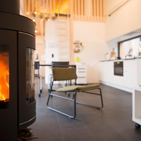 Eifelhausaufzeit-Vulkaneifel-Architekten-Chalet Mit Sauna Im Vulkankrater Immerath Exteriör bild