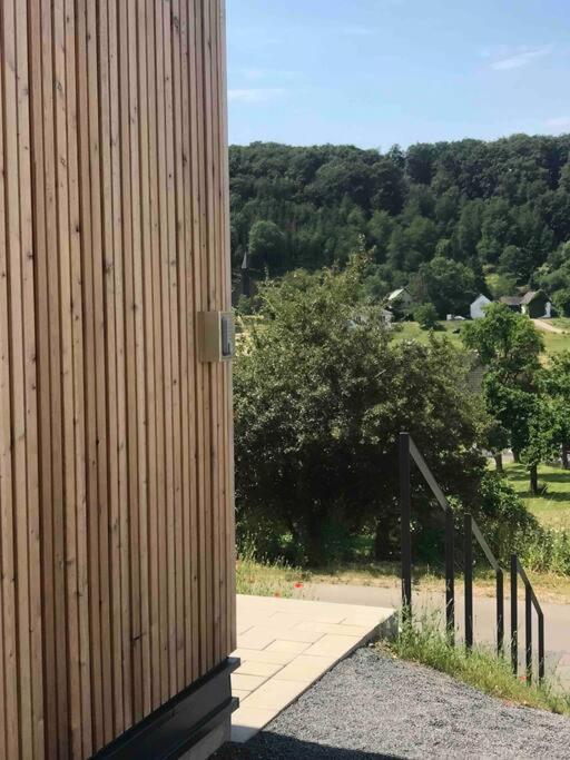 Eifelhausaufzeit-Vulkaneifel-Architekten-Chalet Mit Sauna Im Vulkankrater Immerath Exteriör bild